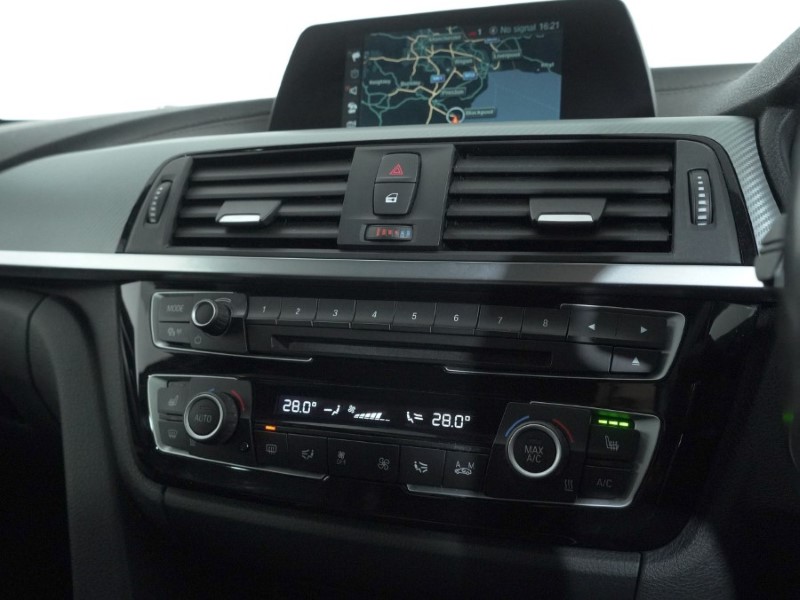 Used BMW 3 Series 2018 for sale - 77391853: Photo 28