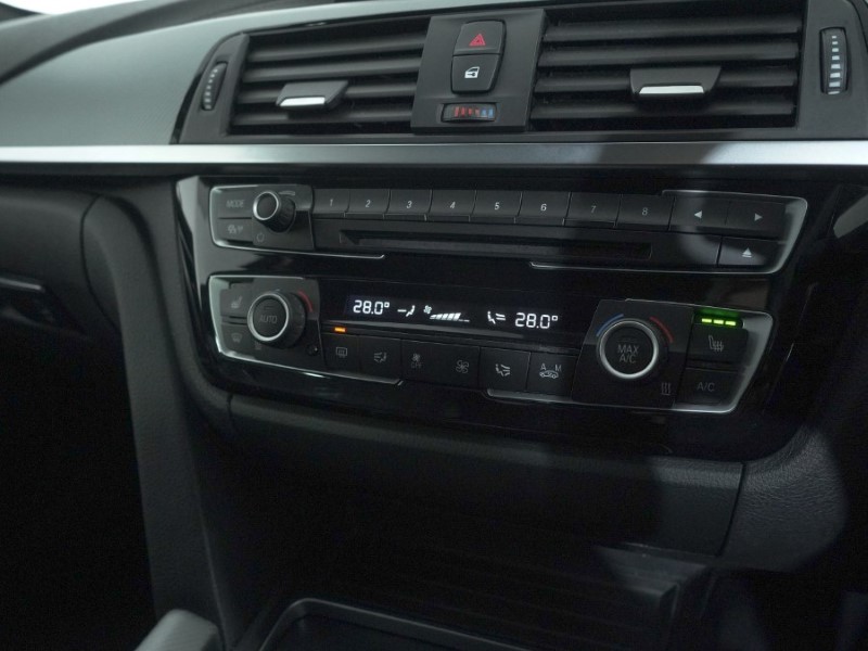 Used BMW 3 Series 2018 for sale - 77391853: Photo 29