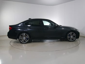 Used BMW 3 Series 2018 for sale - 77391853: Photo