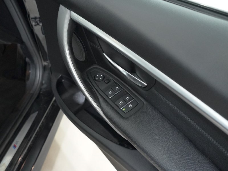 Used BMW 3 Series 2018 for sale - 77391853: Photo 43