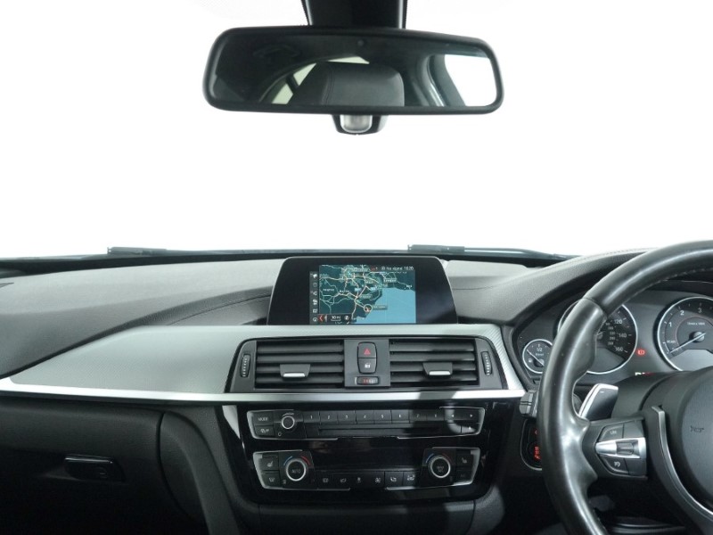 Used BMW 3 Series 2018 for sale - 77391853: Photo 8