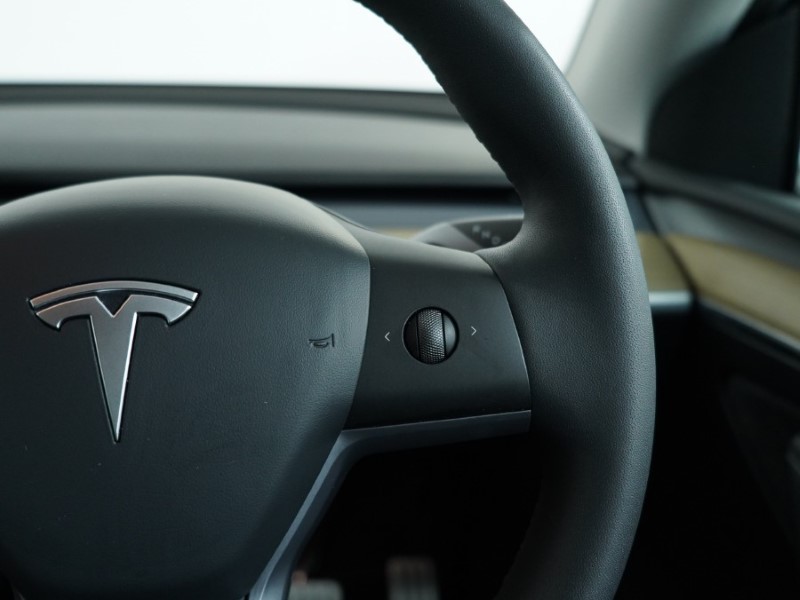 Used Tesla Model Y 2023 for sale - 76982346: Photo 32