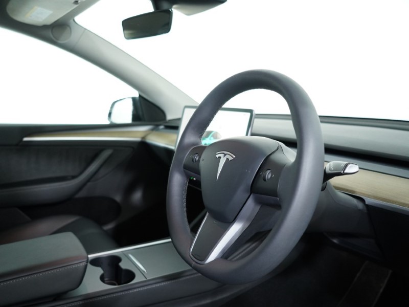 Used Tesla Model Y 2023 for sale - 76982346: Photo 6