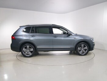 Used Volkswagen Tiguan Allspace 2019 for sale - 78862281: Photo
