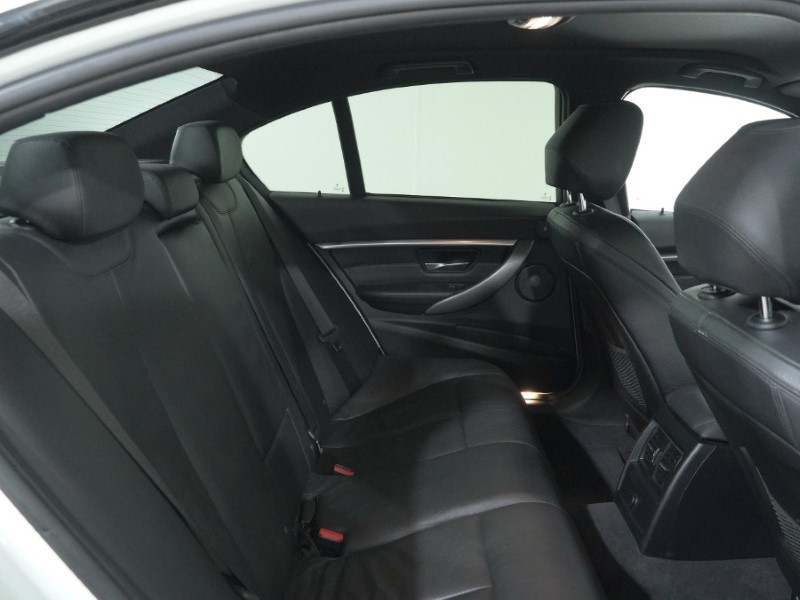 Used BMW 3 Series 2017 for sale - 77381079: Photo 44