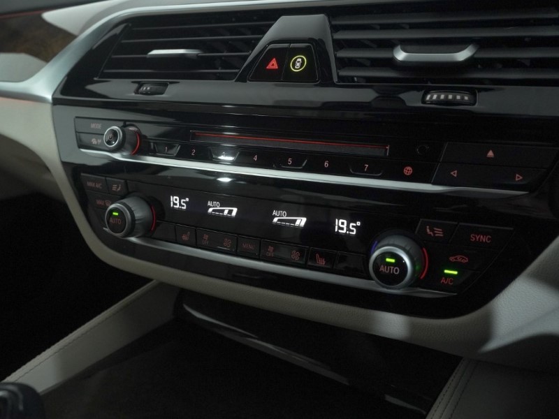 Used BMW 5 Series 2018 for sale - 77336032: Photo 28