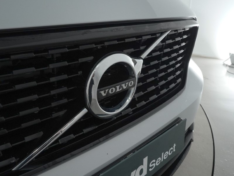 Used Volvo XC40 2020 for sale - 76983952: Photo 30