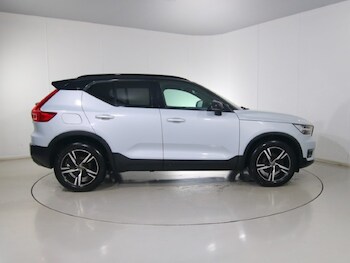 Used Volvo XC40 2020 for sale - 76983952: Photo
