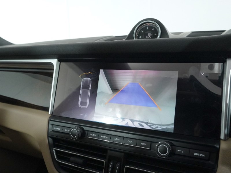 Used Porsche Macan 2020 for sale - 78092995: Photo 22