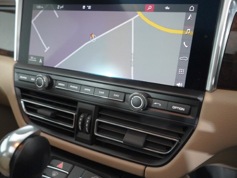 Used Porsche Macan 2020 for sale - 78092995: Photo 27