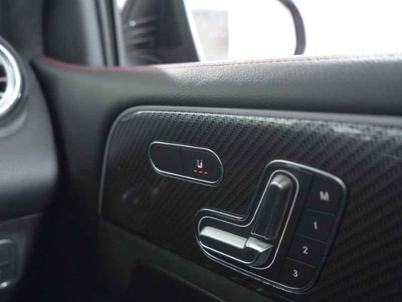 Used Mercedes-Benz GLB 2023 for sale - 77997079: Photo 17