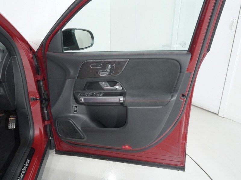 Used Mercedes-Benz GLB 2023 for sale - 77997079: Photo 31