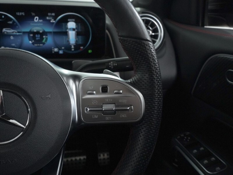 Used Mercedes-Benz GLB 2023 for sale - 77997079: Photo 35