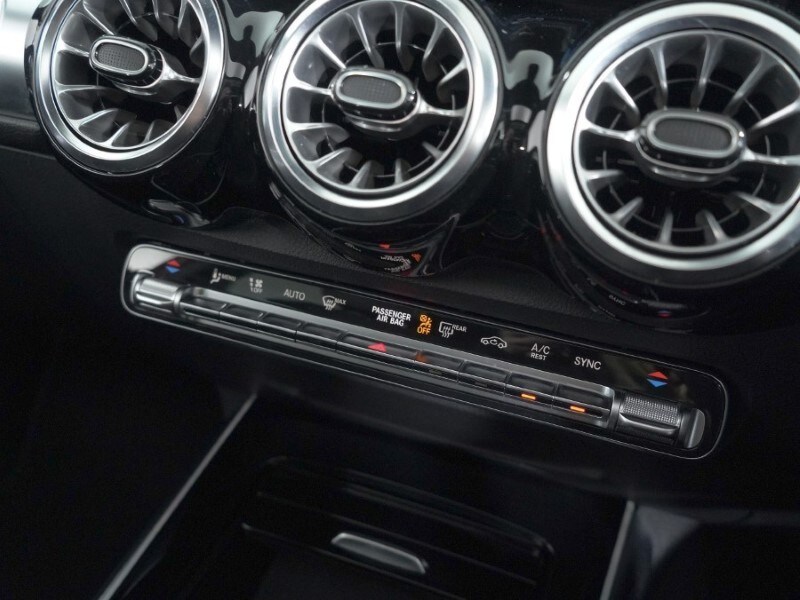 Used Mercedes-Benz GLB 2023 for sale - 77997079: Photo 40