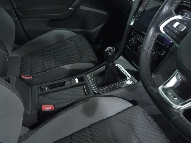 Used Volkswagen Golf 2019 for sale - 76981671: Photo 10