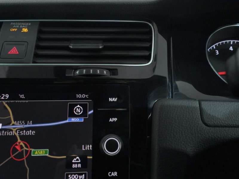 Used Volkswagen Golf 2019 for sale - 76981671: Photo 17