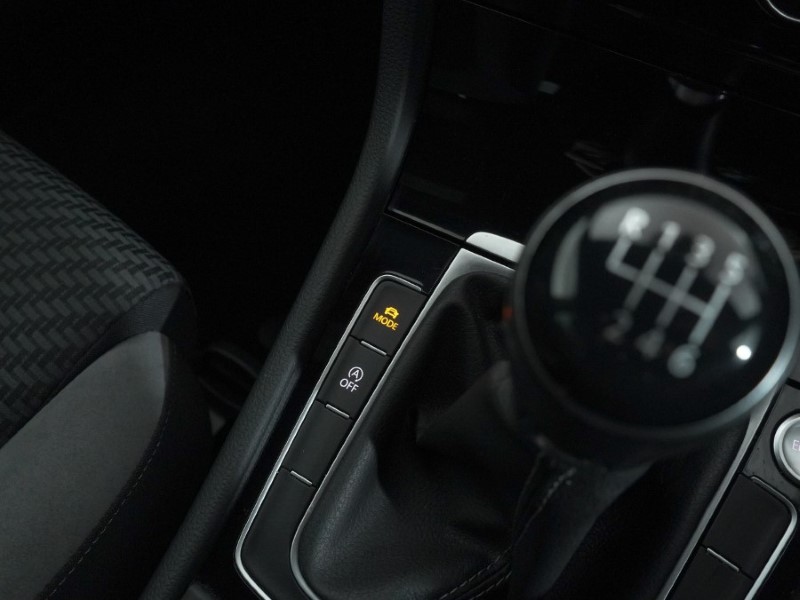 Used Volkswagen Golf 2019 for sale - 76981671: Photo 29