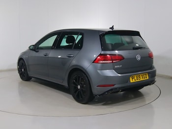 Used Volkswagen Golf 2019 for sale - 76981671: Photo