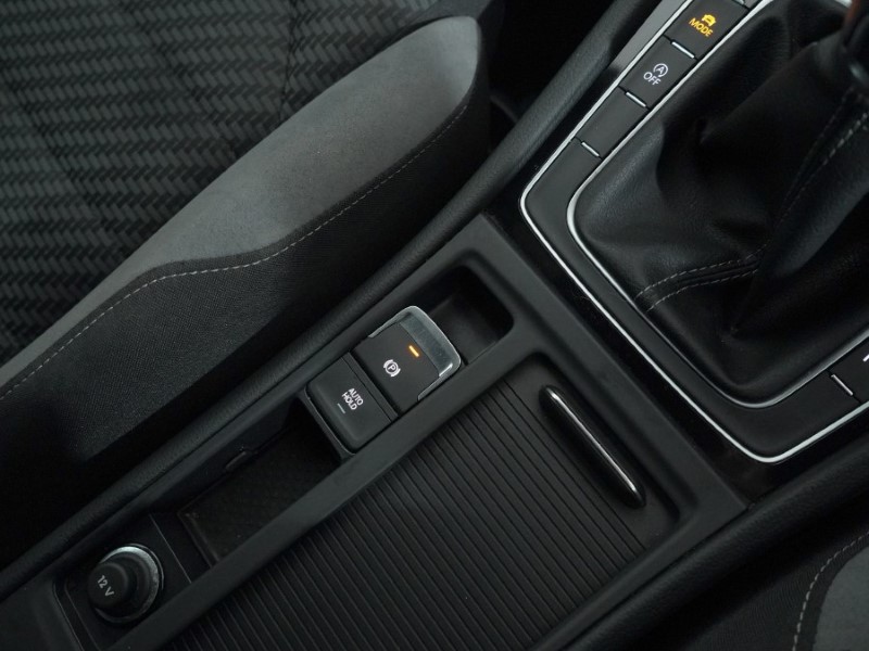 Used Volkswagen Golf 2019 for sale - 76981671: Photo 31