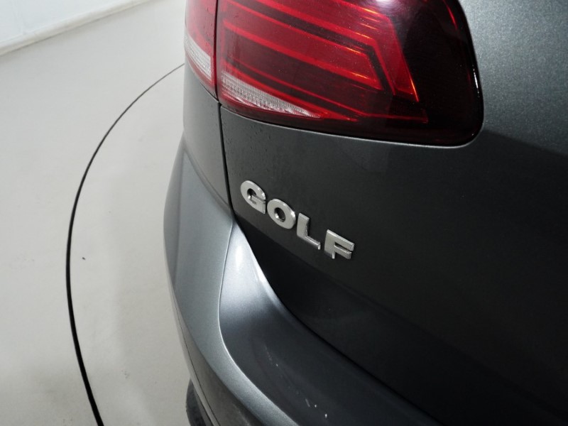 Used Volkswagen Golf 2019 for sale - 76981671: Photo 37