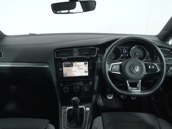 Used Volkswagen Golf 2019 for sale - 76981671: Photo