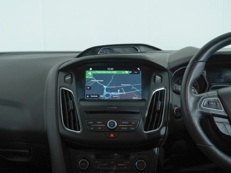 Used Ford Focus 2018 for sale - 76980926: Photo 8