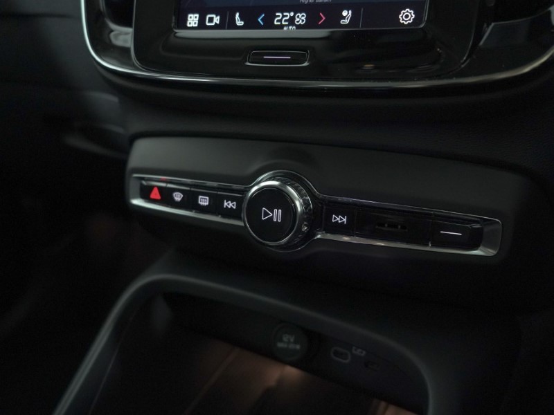 Used Volvo XC40 2023 for sale - 77077061: Photo 35