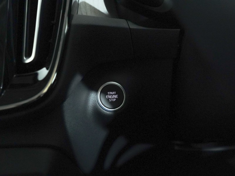 Used Volvo XC40 2023 for sale - 77077061: Photo 41