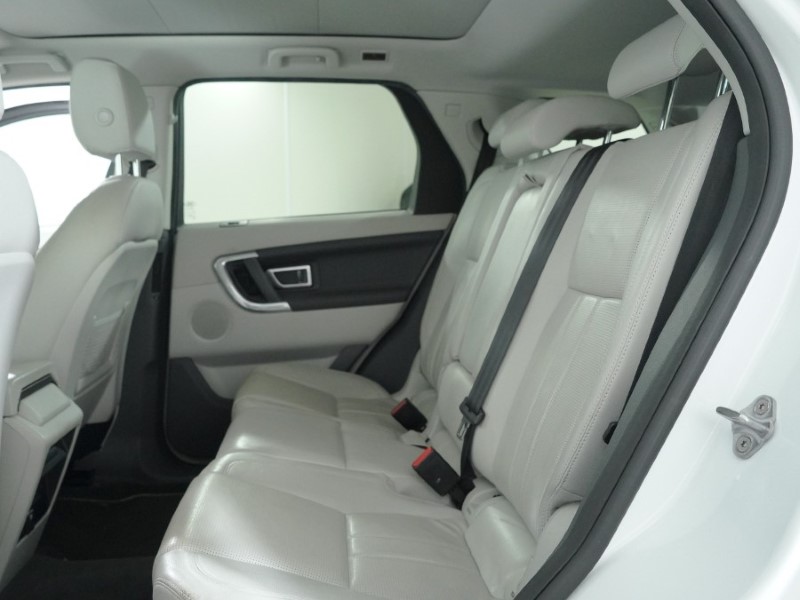 Used Land Rover Discovery Sport 2016 for sale - 77326476: Photo 12