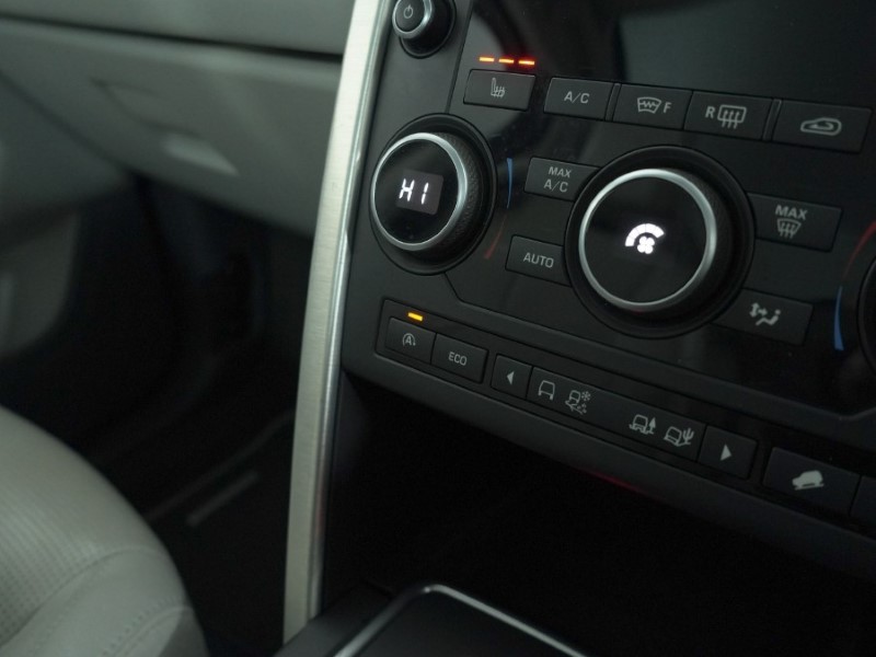 Used Land Rover Discovery Sport 2016 for sale - 77326476: Photo 32