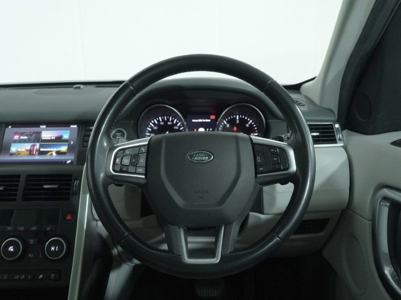 Used Land Rover Discovery Sport 2016 for sale - 77326476: Photo 5