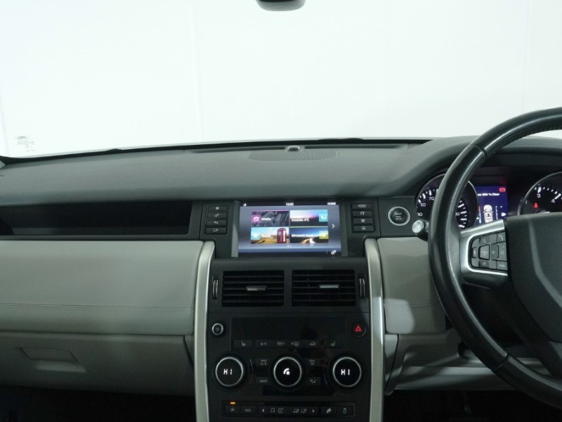 Used Land Rover Discovery Sport 2016 for sale - 77326476: Photo 8