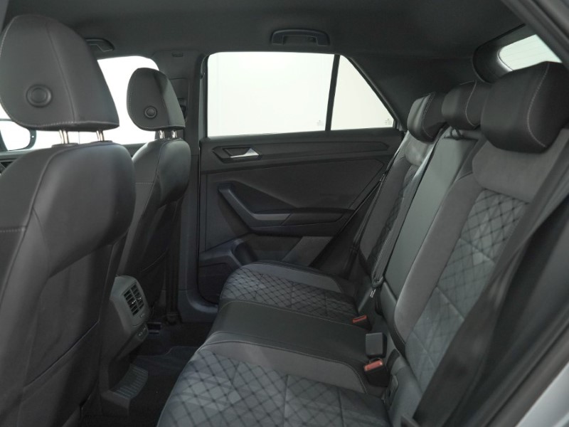 Used Volkswagen T-Roc 2023 for sale - 77997053: Photo 12