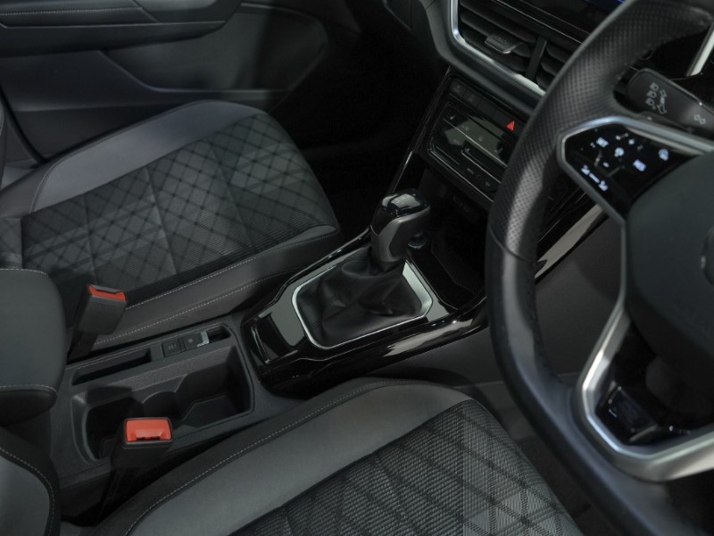 Used Volkswagen T-Roc 2023 for sale - 77997053: Photo 31