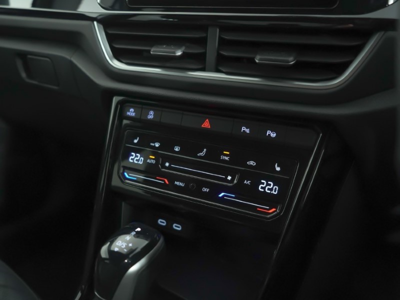 Used Volkswagen T-Roc 2023 for sale - 77997053: Photo 41