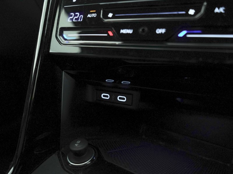 Used Volkswagen T-Roc 2023 for sale - 77997053: Photo 50