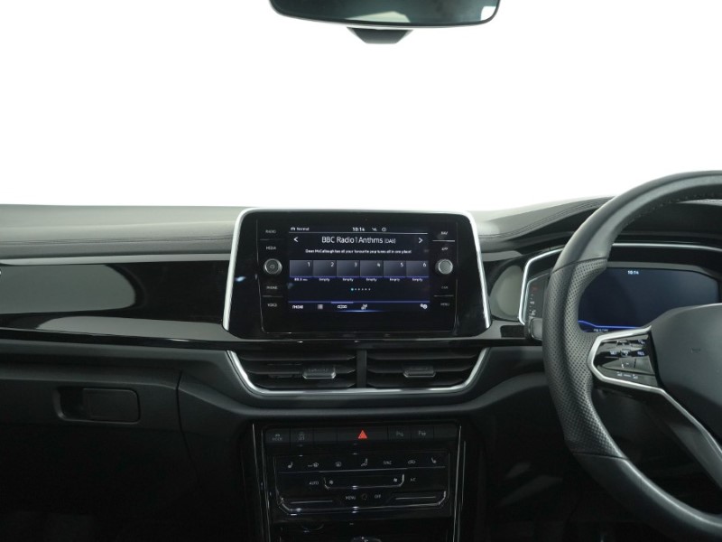 Used Volkswagen T-Roc 2023 for sale - 77997053: Photo 8