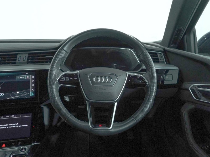 Used Audi e-tron 2020 for sale - 76981437: Photo 5