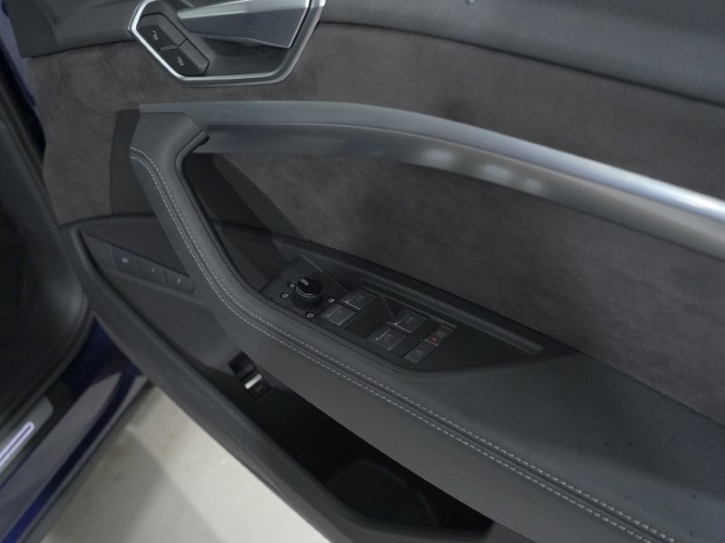 Used Audi e-tron 2020 for sale - 76981437: Photo 52