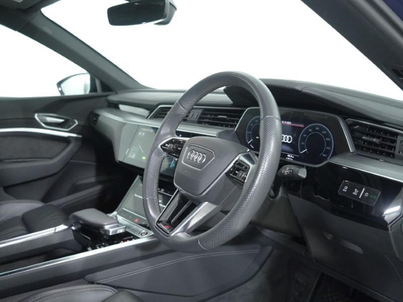 Used Audi e-tron 2020 for sale - 76981437: Photo 6