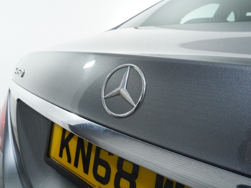 Used Mercedes-Benz S Class 2018 for sale - 76981691: Photo 53