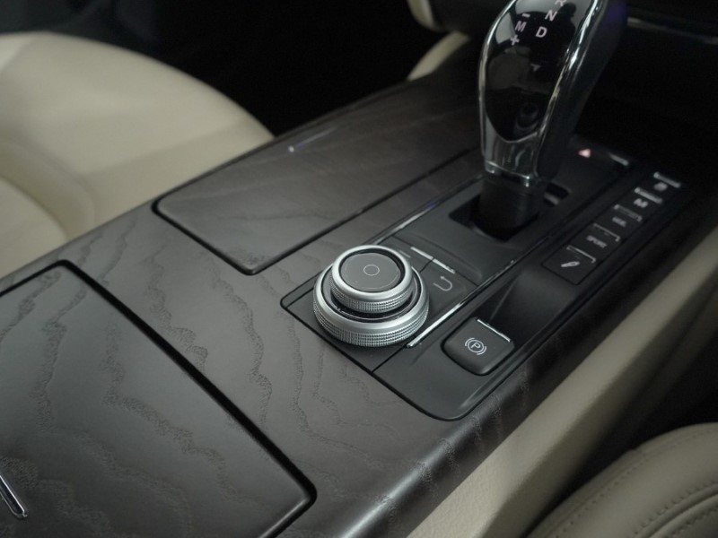 Used Maserati Quattroporte 2017 for sale - 77300604: Photo 33