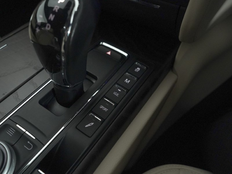 Used Maserati Quattroporte 2017 for sale - 77300604: Photo 36