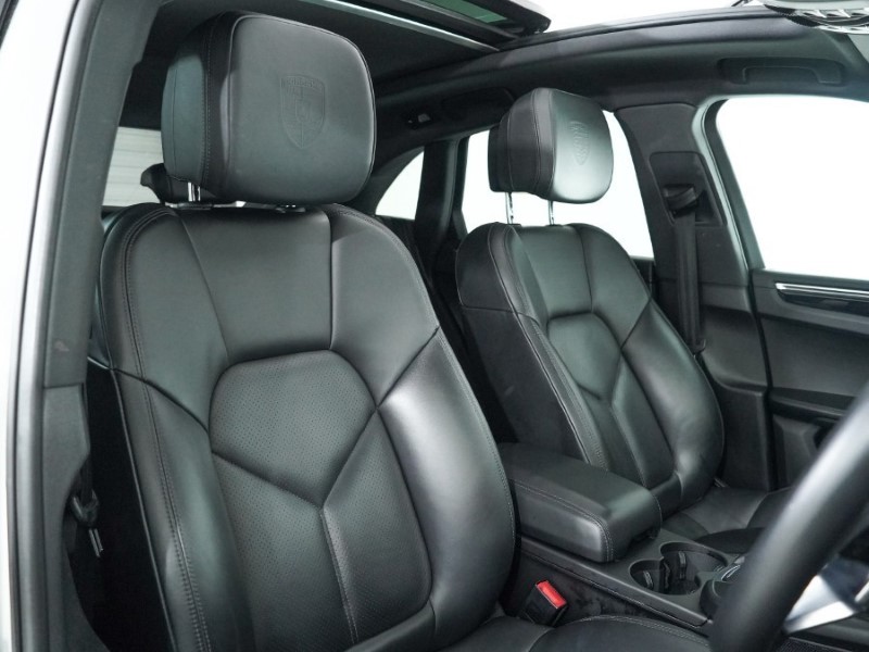 Used Porsche Macan 2019 for sale - 77665207: Photo 11