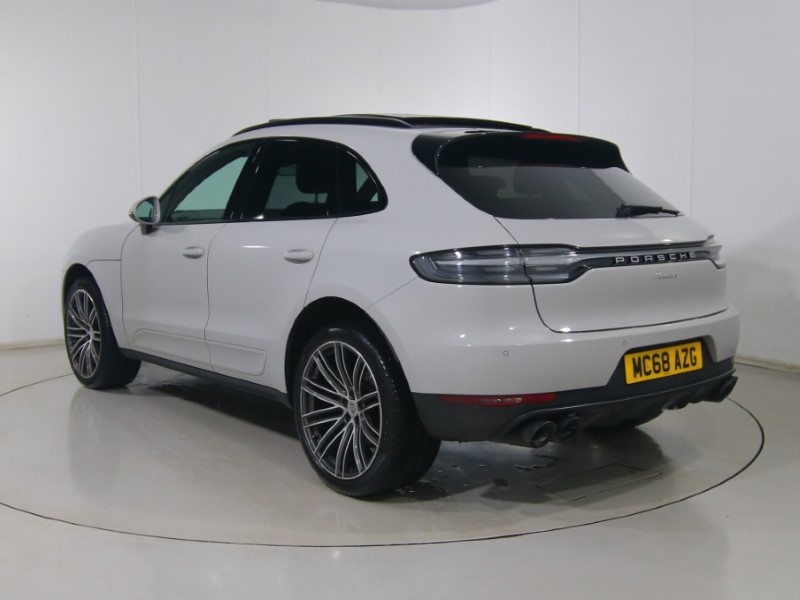 Used Porsche Macan 2019 for sale - 77665207: Photo 2