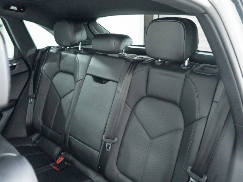 Used Porsche Macan 2019 for sale - 77665207: Photo 44