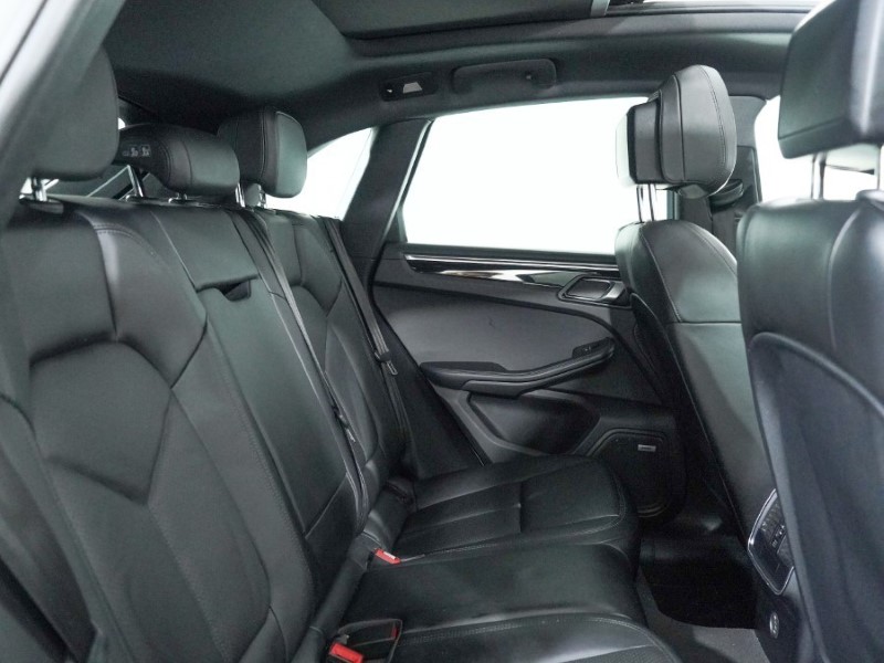 Used Porsche Macan 2019 for sale - 77665207: Photo 45