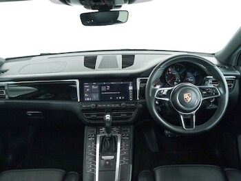 Used Porsche Macan 2019 for sale - 77665207: Photo