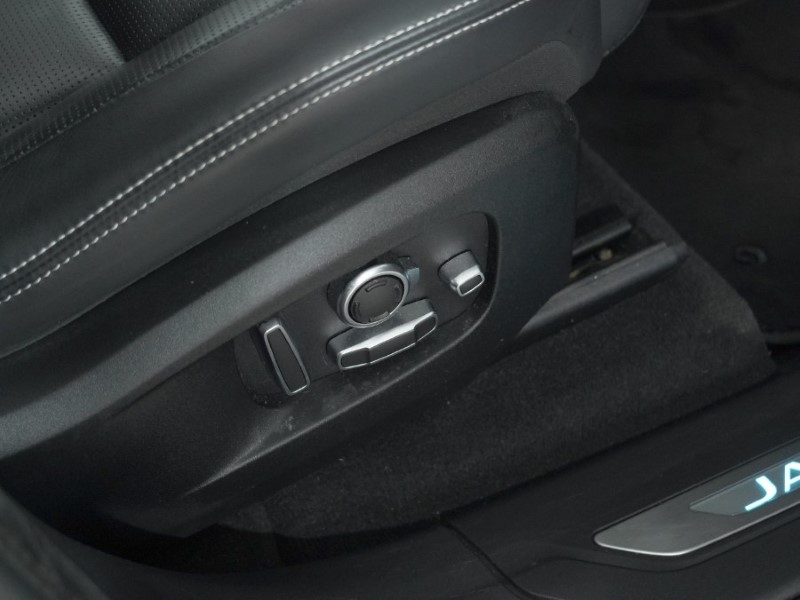 Used Jaguar F-Pace 2021 for sale - 77235598: Photo 20