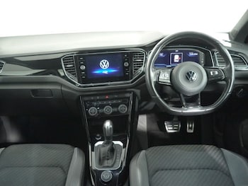 Used Volkswagen T-Roc 2021 for sale - 78618050: Photo